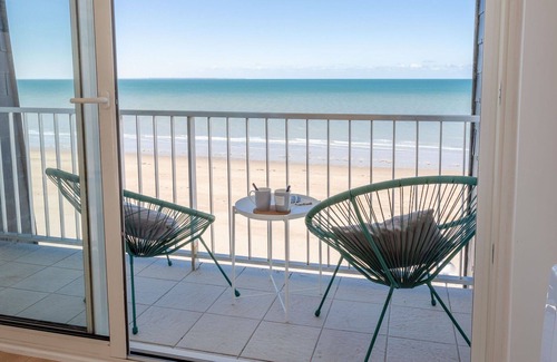(le) Mesnil Hue Apartment | Lovely apartment for 4 guests with WIFI and TV
