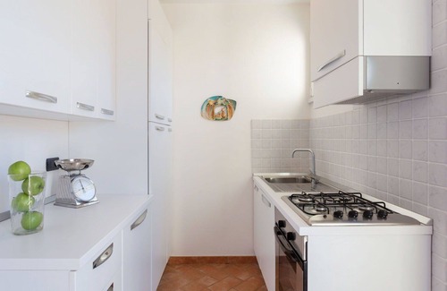 Marina di Pietrasanta Apartment | Lovely apartment for 6 guests with TV, balcony and pets allowed