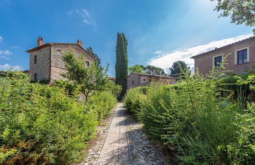 Monteleone d'Orvieto Apartment | Lovely apartment for 8 people with pool, WIFI and TV