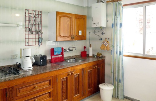 Las Cuevecitas Apartment | Lovely apartment for 2 guests with pool, WIFI, TV and terrace