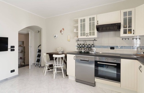 Bordighera Apartment | Lovely apartment for 4 people with A/C, WIFI