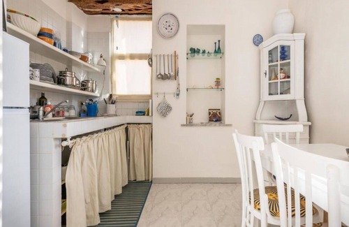 Carloforte Apartment | Lovely apartment for 4 people with A/C, WIFI and TV