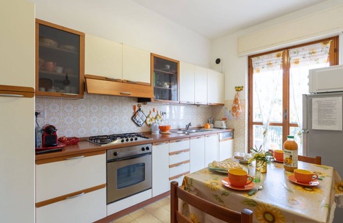 Laigueglia Apartment | Lovely apartment for 6 people with A/C, WIFI, terrace, pets allowed and panoramic view