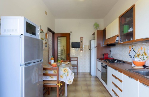 Laigueglia Apartment | Lovely apartment for 6 people with A/C, WIFI, terrace, pets allowed and panoramic view