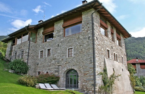 Comano Terme Apartment | Lovely apartment for 4 people with WIFI, private pool, TV, patio and pets allowed
