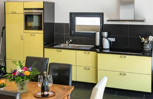 Ediger Apartment | Lovely apartment for 2 guests with WIFI, TV, balcony, pets allowed and parking