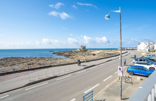 Morbihan Apartment | Lovely apartment for 4 guests with WIFI, TV, balcony and pets allowed