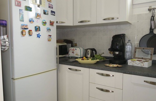 Savena Apartment | Lovely apartment for 4 guests with WIFI, A/C, TV and balcony
