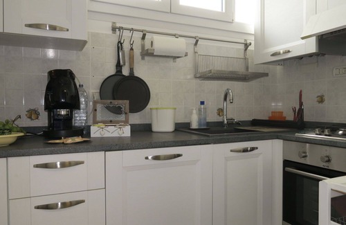 Savena Apartment | Lovely apartment for 4 guests with WIFI, A/C, TV and balcony