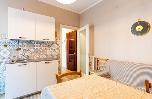 Ceriale Apartment | Lovely apartment for 4 guests with WIFI, TV, terrace and pets allowed