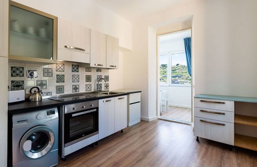 Bussana Apartment | Lovely apartment for 5 guests with WIFI, A/C, pets allowed and parking