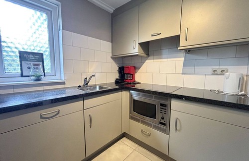 Oostkapelle Apartment | Lovely apartment for 5 people with WIFI, TV and terrace