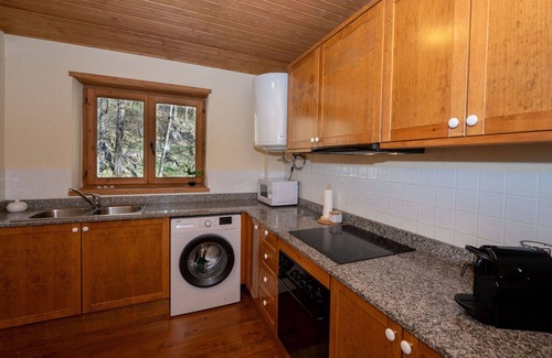 Taull Apartment | Lovely apartment for 6 people with WIFI, TV, balcony and parking