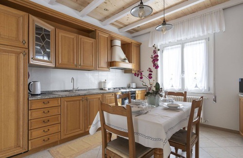 Erli Apartment | Lovely apartment for 6 people with WIFI, TV, terrace and pets allowed