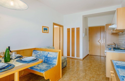 Andriano Apartment | Lovely apartment for 4 people with pool, WIFI, TV and patio