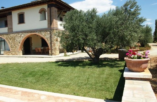 Follonica Apartment | Lovely apartment for 6 people with TV, patio and panoramic view