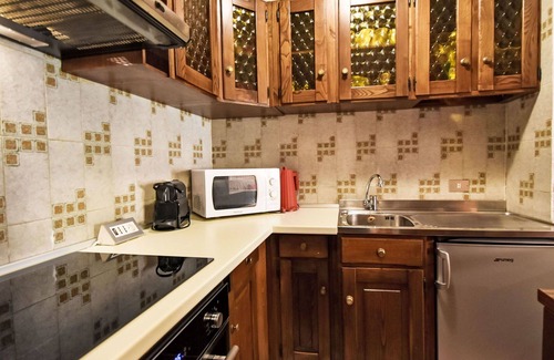 Madesimo Apartment | Lovely apartment for 4 people with WIFI, TV, balcony and pets allowed