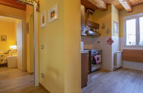 Marliana Apartment | Lovely apartment for 8 guests with pool, WIFI, TV, terrace and pets allowed