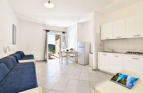 Morcone Apartment | Lovely apartment for 5 guests with WIFI, terrace, pets allowed and parking