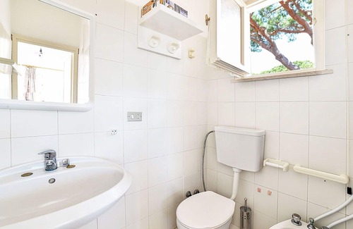 Morcone Apartment | Lovely apartment for 2 guests with WIFI, terrace, pets allowed and parking