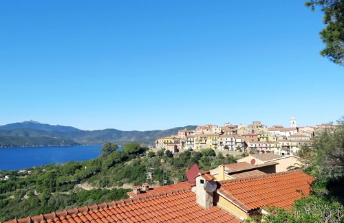Morcone Apartment | Lovely apartment for 2 guests with WIFI, terrace, pets allowed and parking