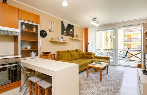 Balatonoszod Apartment | Lovely apartment for 4 guests with WIFI, A/C, TV, balcony and parking