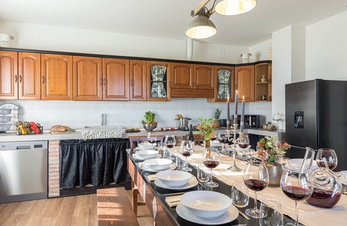 Po' Bandino Villa | Lovely apartment in villa for 5 people with pool, WIFI, A/C, hot tub, TV, patio and panoramic view