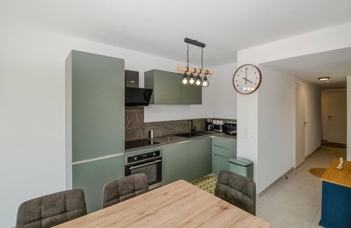 Riou - Petit Juas - Av de Grasse Apartment | Lovely apartment in Cannes with WiFi