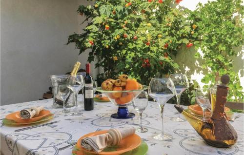 Pineda de Mar Apartment | Lovely Apartment In Pineda De Mar