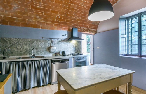 Lorenzana Villa | Lovely apartment in villa for 4 guests with pool, WIFI and pets allowed