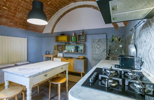 Lorenzana Villa | Lovely apartment in villa for 4 guests with pool, WIFI and pets allowed
