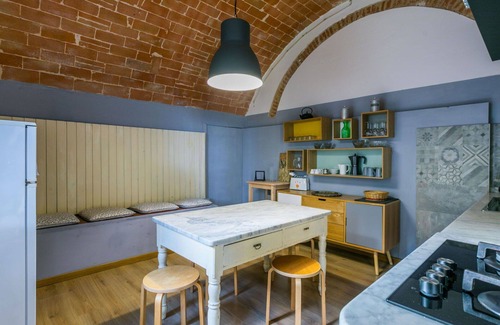 Lorenzana Villa | Lovely apartment in villa for 4 guests with pool, WIFI and pets allowed