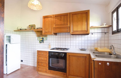 Poggibonsi Villa | Lovely apartment in villa with WIFI, pool, TV, patio and panoramic view, close to San Gimignano