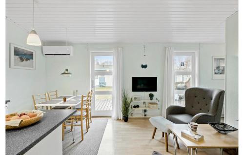 Dueodde Apartment | Lovely Apartment In Nexø With Sauna