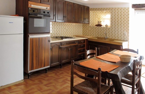 Pont-l'Abbe Villa | Lovely apartment in villa for 4 guests with terrace, pets allowed and parking