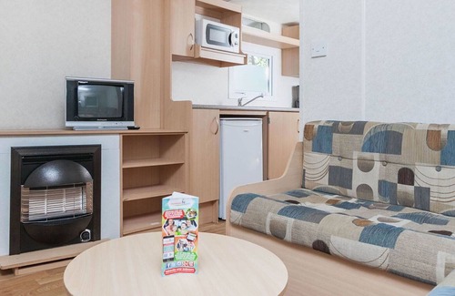 Municipality of Arnhem House | Lovely apartment in villa for 4 guests with WIFI, pool, TV, terrace, pets allowed and parking