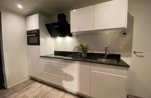 Municipality of Arnhem House | Lovely apartment in villa for 6 guests with WIFI, pool, TV and terrace