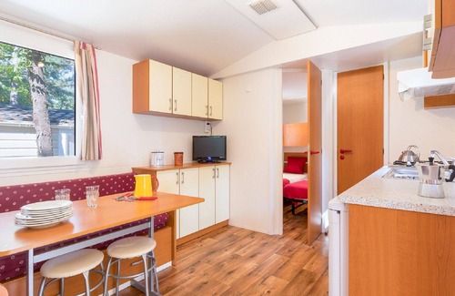 Duino-Aurisina House | Lovely apartment in villa for 4 people with WIFI, pool, A/C, TV and terrace