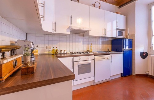 Borgo Ticino Apartment | Lovely apartment for 7 guests with WIFI, TV and patio