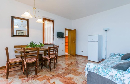San Baronto Apartment | Lovely apartment for 3 people with pool, WIFI, TV, balcony, pets allowed and panoramic view