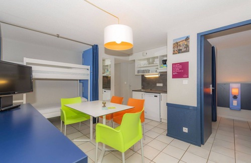 Berrias-et-Casteljau Apartment | Lovely apartment with internet, pool, TV, terrace, pets allowed, panoramic view and parking