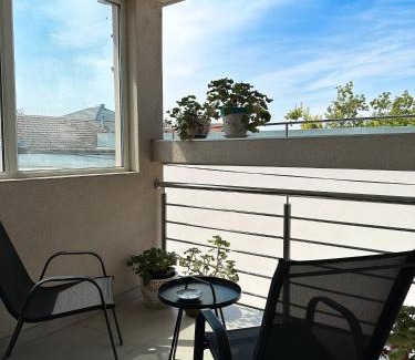 Novi Sad Apartment | Lovely Apartments Free STREET Parking