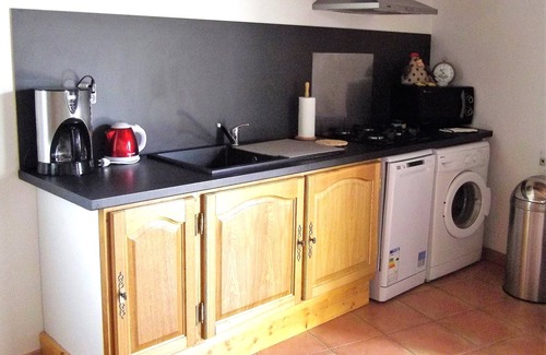 Vedene Apartment | Lovely Appart-Villa 60 m² for 2 pers in Provence in Nice Village next to Avignon