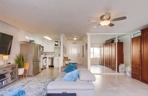 North Pacific Beach Condo | Lovely beach condo with premium amenities!