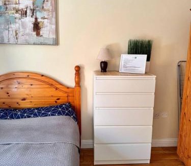 Newbridge House | lovely bedroom in Newbridge