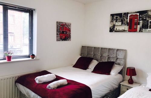 Belfast Apartment | Lovely Belfast apartment with free parking & WIFI