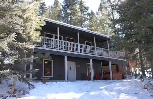 Cloudcroft Cabin | Lovely Cabin with Hot Tub on outskirts of Cloudcroft