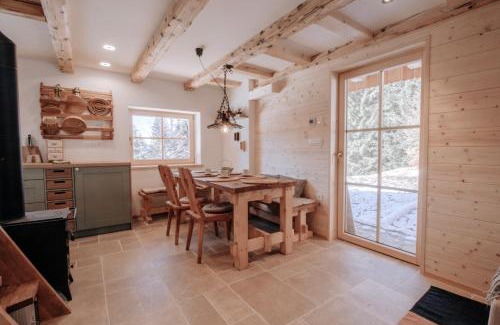 Studor Ski Chalet | Lovely Cottage in a mountain wilderness of the National Park