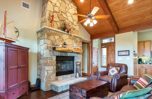 Jonestown Cottage | Lovely Cottage w/Hill Country Views in the Hollows Resort! Hiking trails, 4 Pools!