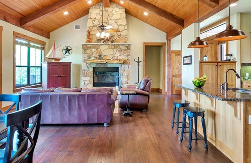 Jonestown Cottage | Lovely Cottage w/Hill Country Views in the Hollows Resort! Hiking trails, 4 Pools!